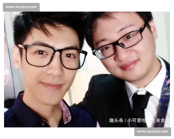 电竞直播全景解析:明星战队赛事幕后故事与粉丝互动指南 电竞直播全景解析:明星战队赛事幕后故事与粉丝互动指南